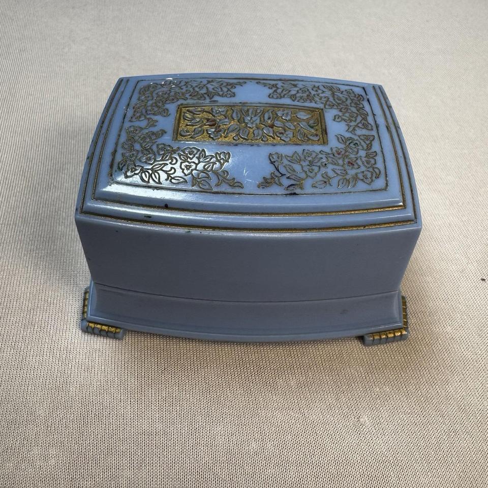 Mcm Fantastic Jewelers Hard Plastic E098
