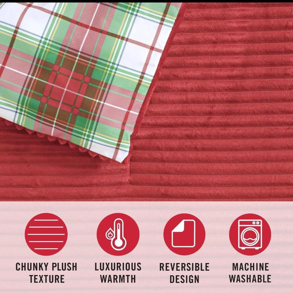 Martha Stewart Queen Comforter Set 4