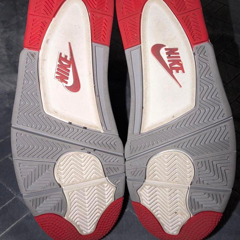 Air Jordan 4s Bred 2019 3
