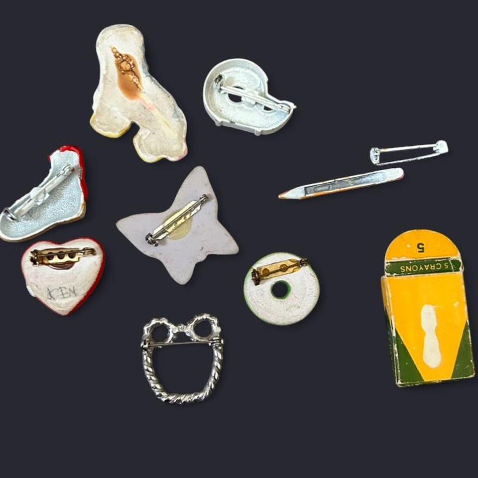 Vintage 90s Pins And Brooches 4cbd 2