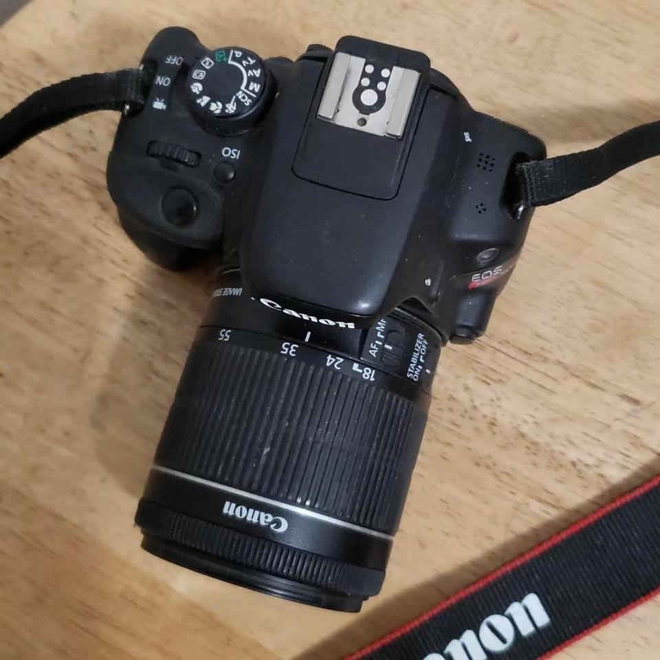 Canon Eos Rebel Sl1 Digital 2