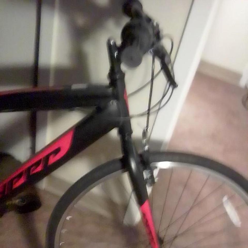 Red And Black Road Bike 068a 5