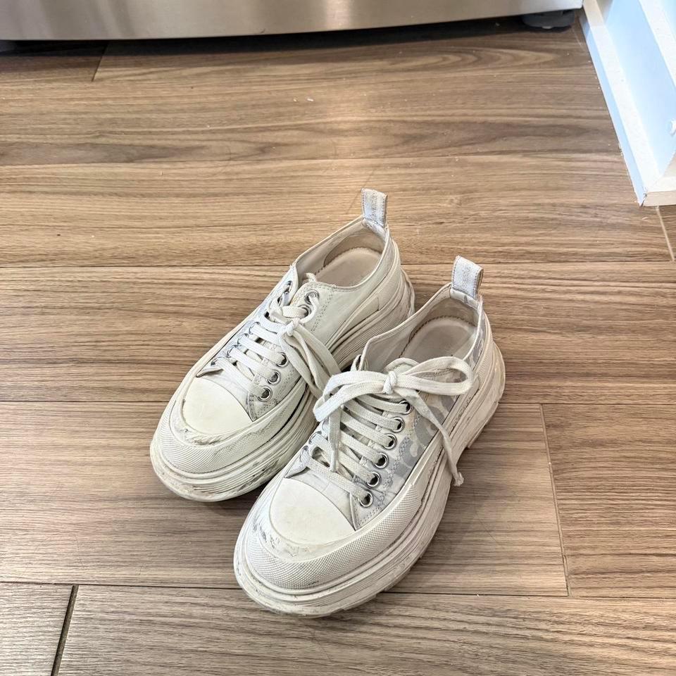 Alexander Mcqueen Flatform White Shoes E6e6
