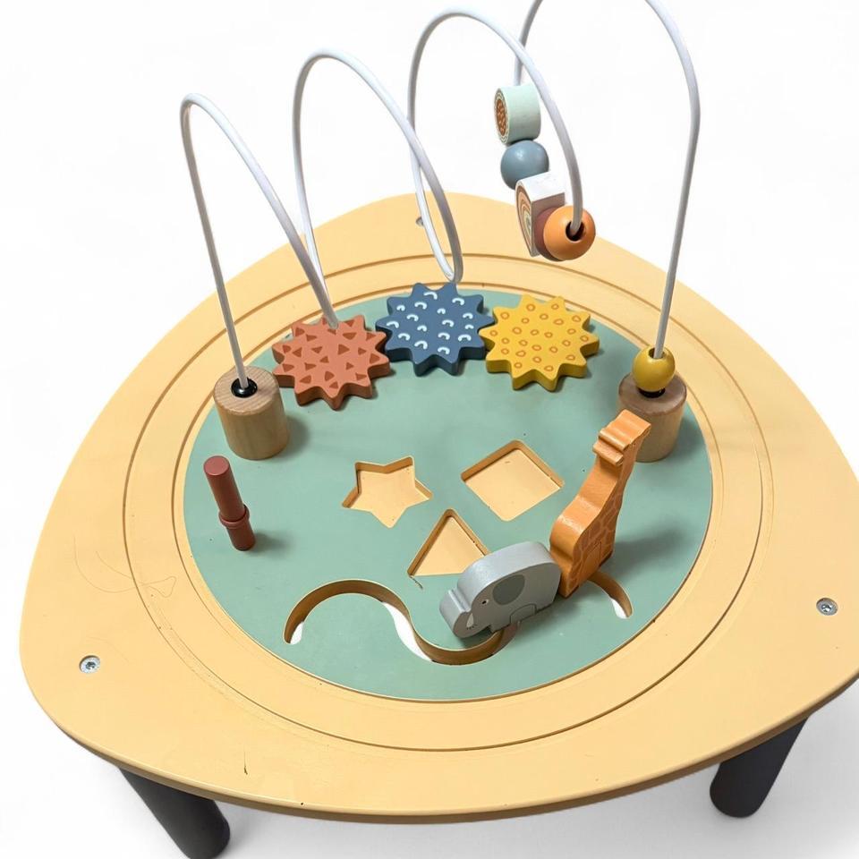 Wooden Play Table With Pieces 4