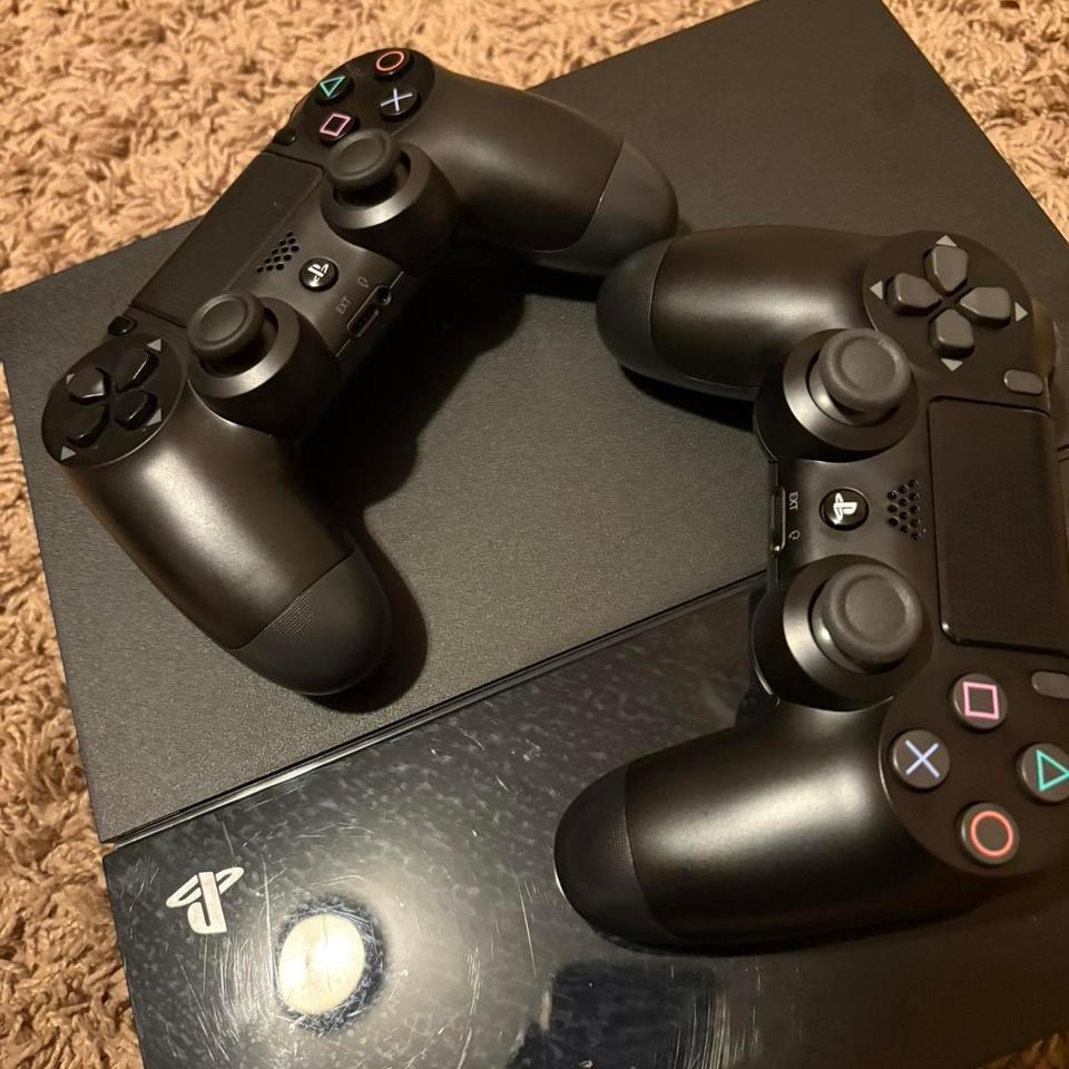 Brand New Black Playstation 4 3