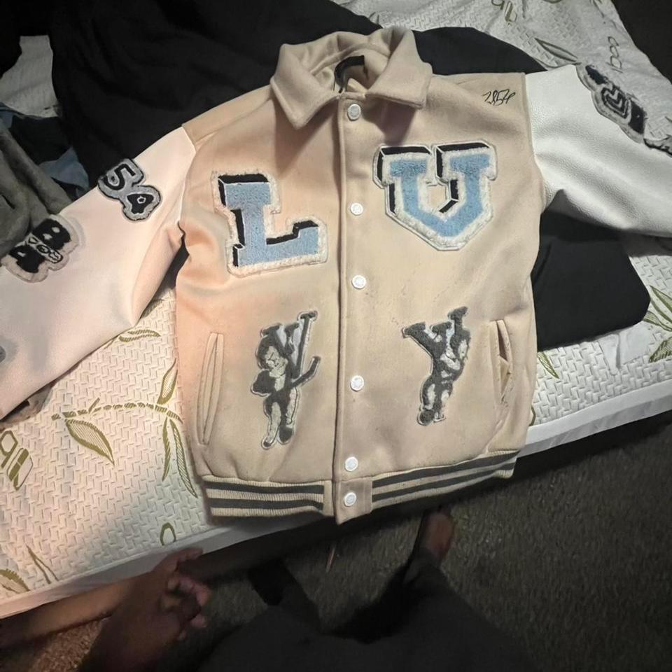Cream And Blue Looney Tunes