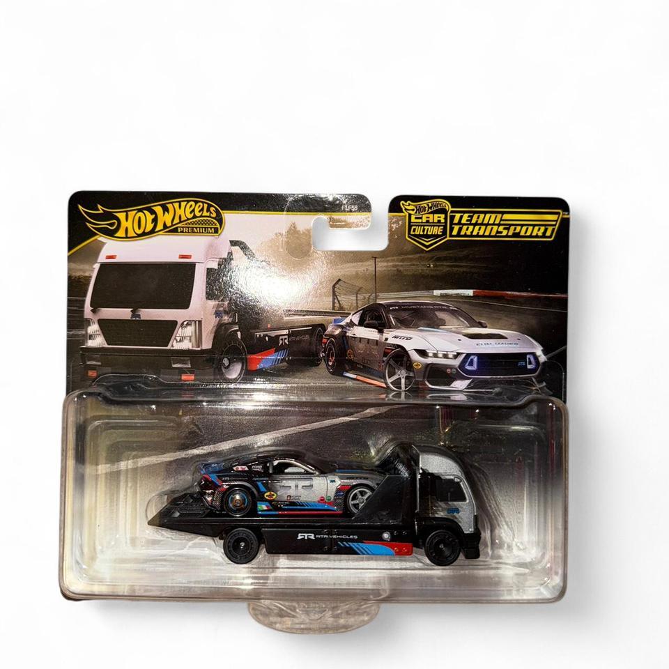 Hot Wheels Premium Team Transport 31a1