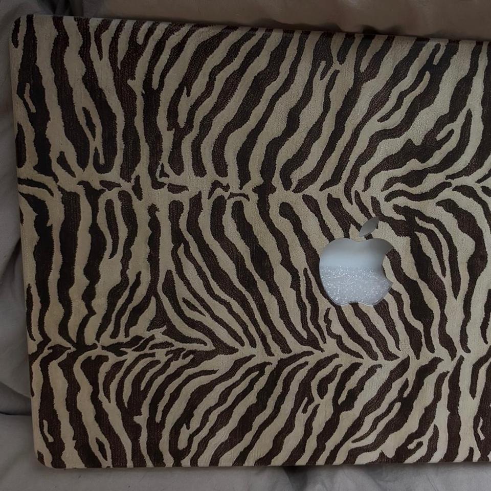 Macbook Hard Case Hasnt Been 6128 3