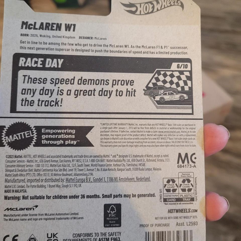 Hot Wheels Mclaren W1 Black 2