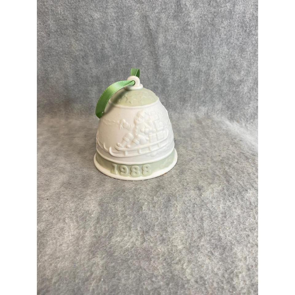 1988 Lladro Christmas Bell Ornament 6314 8