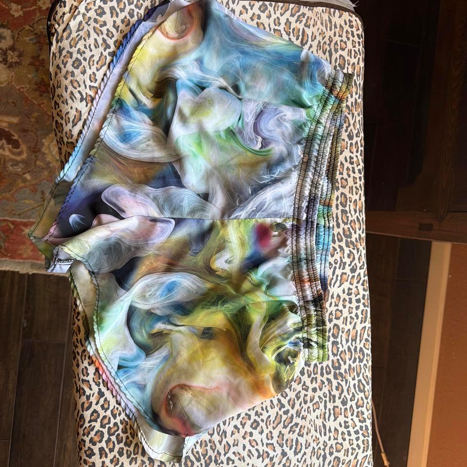 Multicoloured Shorts With Abstract Design 71b1