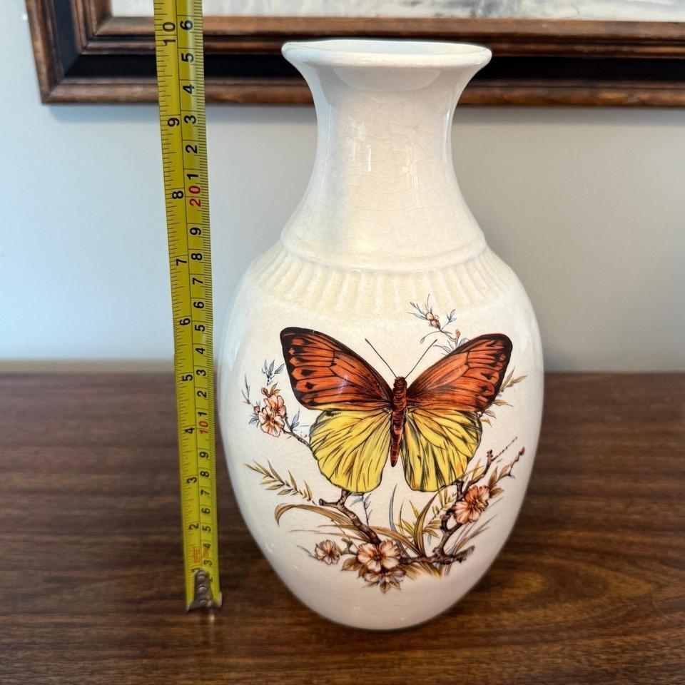 Vintage Ceramic Vase Butterfly Floral B084 3