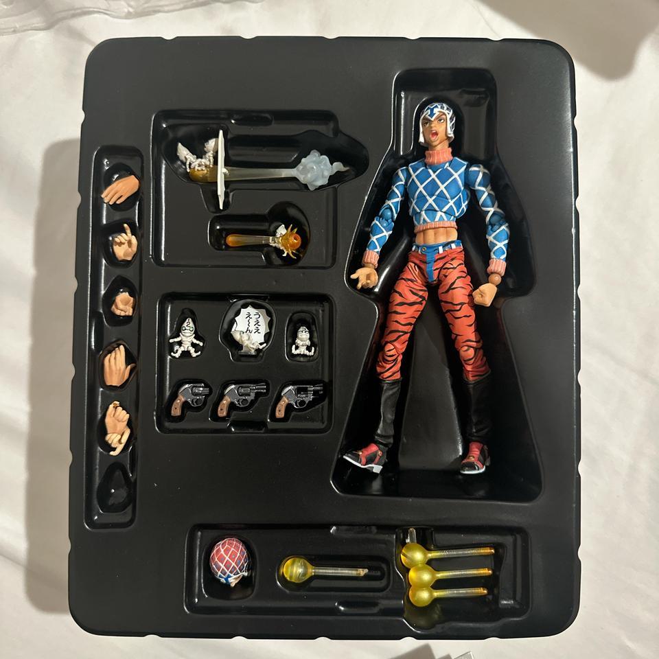 Medicos Super Action Statue