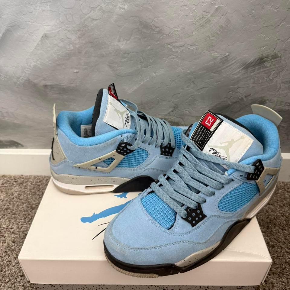 Jordan 4 Retro University Blue 909e 2
