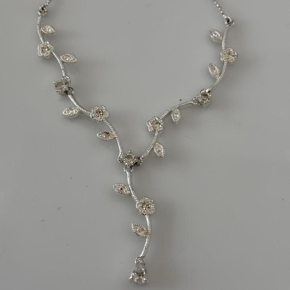 Vintage Avon Silver Y Necklace 6c21 4
