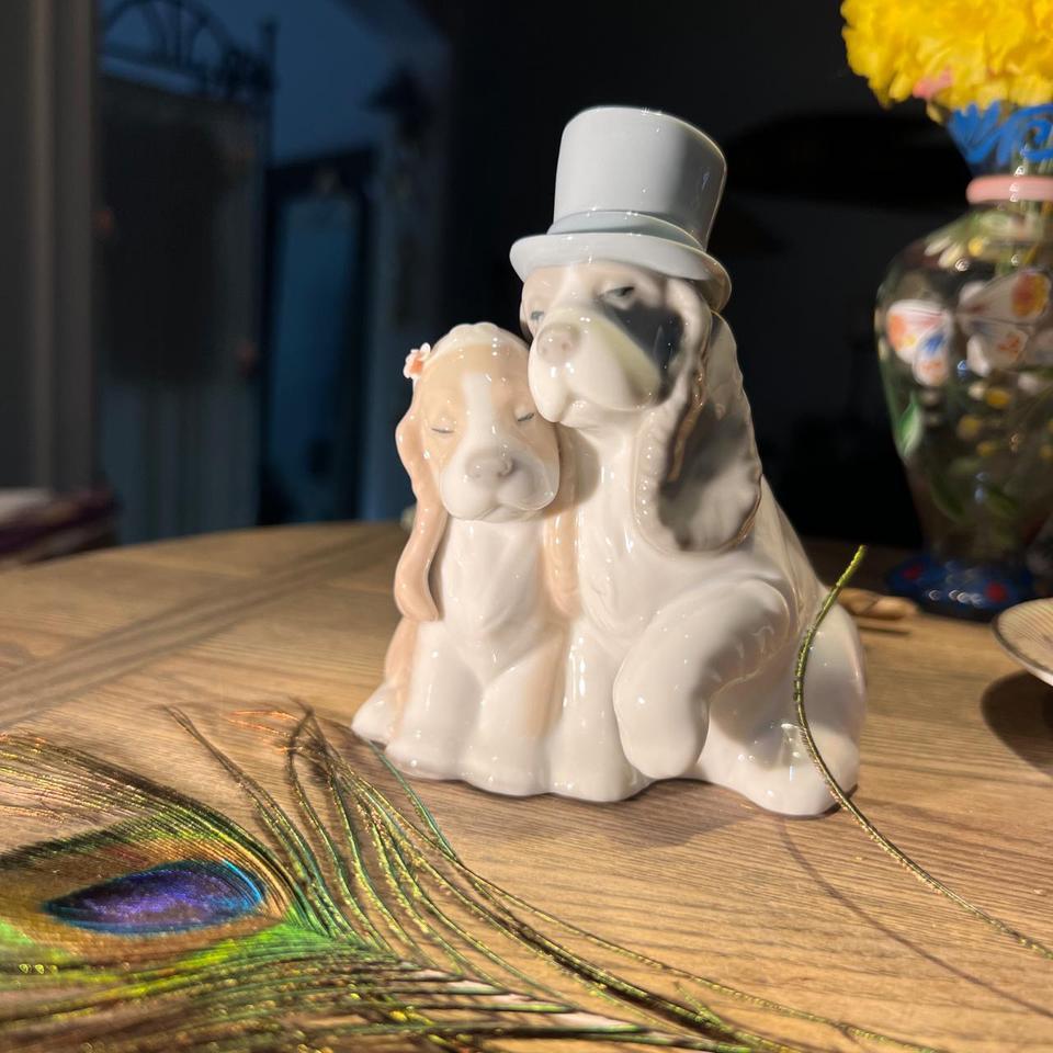 Nao Handmade Porcelain Sweet Basset 8