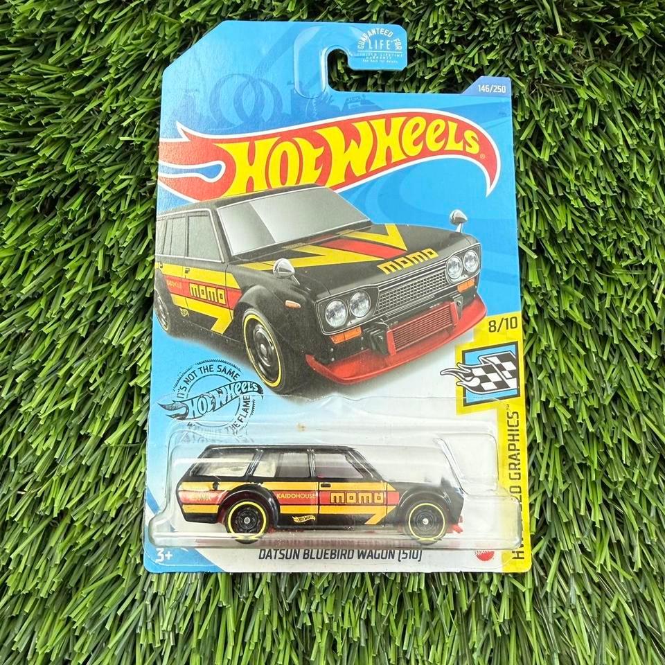 Hot Wheels Datsun Bluebird Wagon 2690