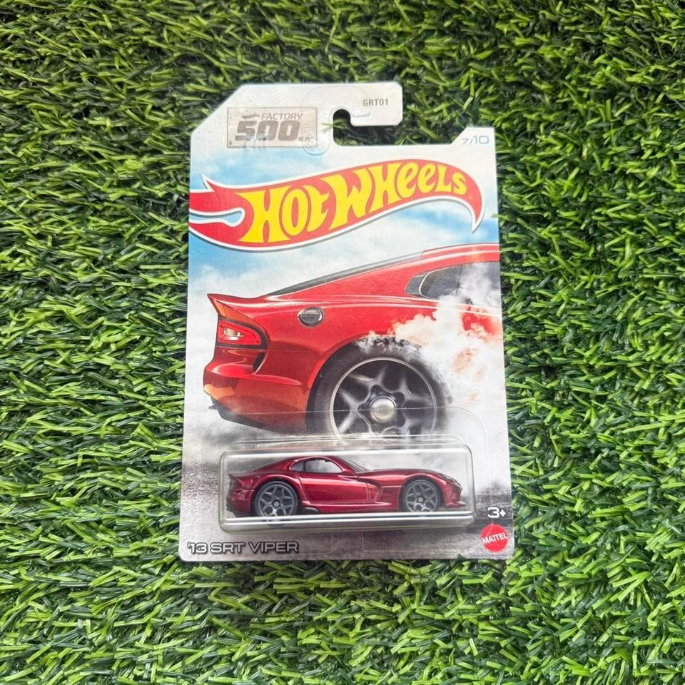 Hot Wheels Red 2013 Srt 6614