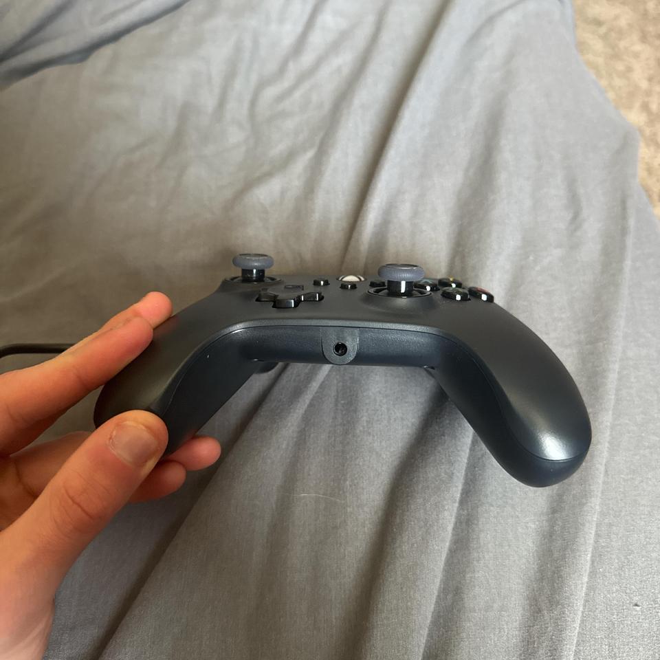 Black Xbox One Controller Brand 4