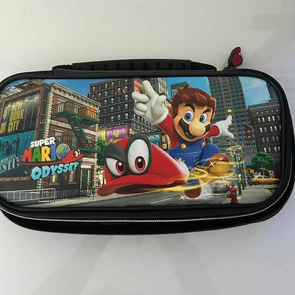 Nintendo Switch Case In Excellent