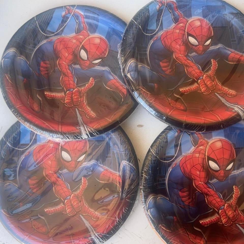 Spiderman Plates 4 Pack Come 7863