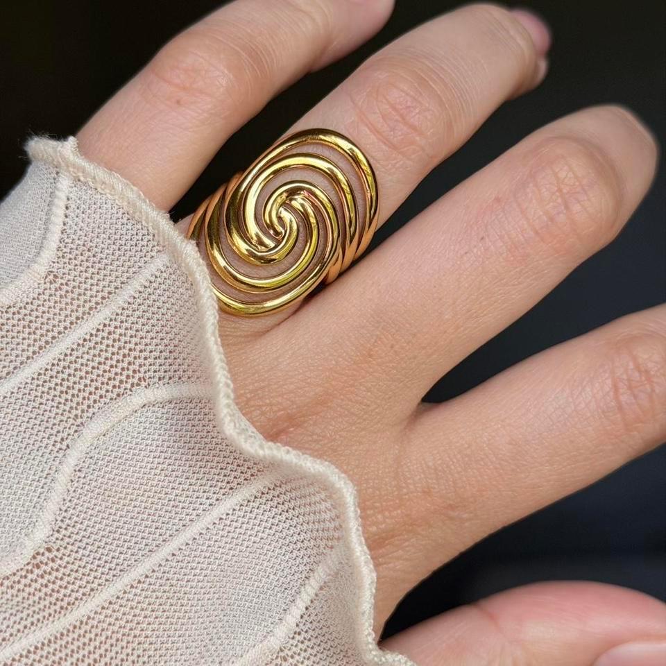 Gold Spiral Ring Size 7 3eed