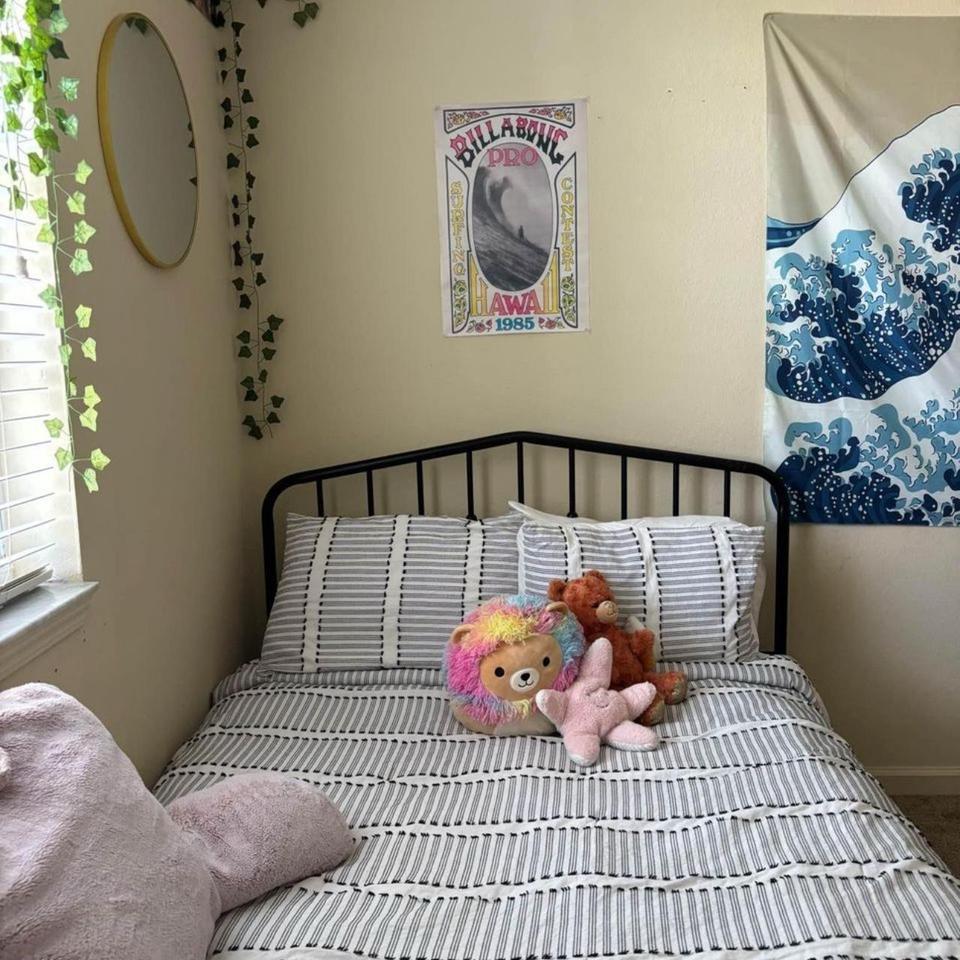 Black Full Size Bed Frame 2