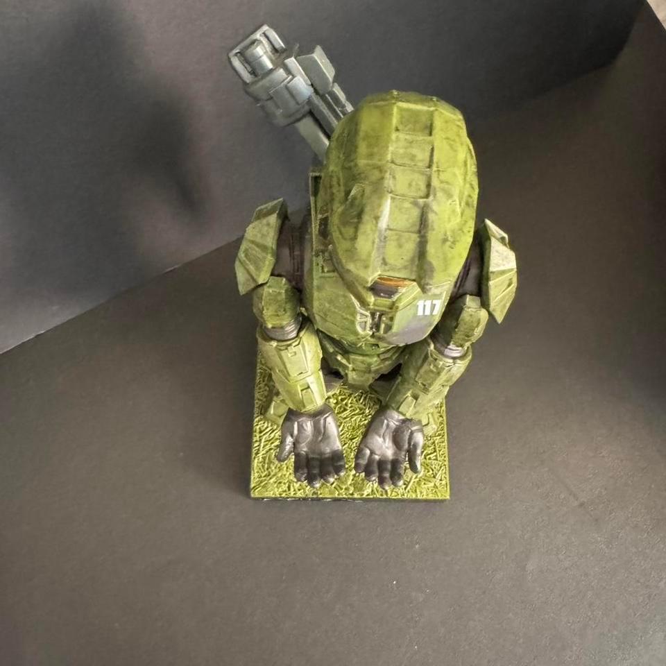 Halo Master Chief Green Statue 3a70 2