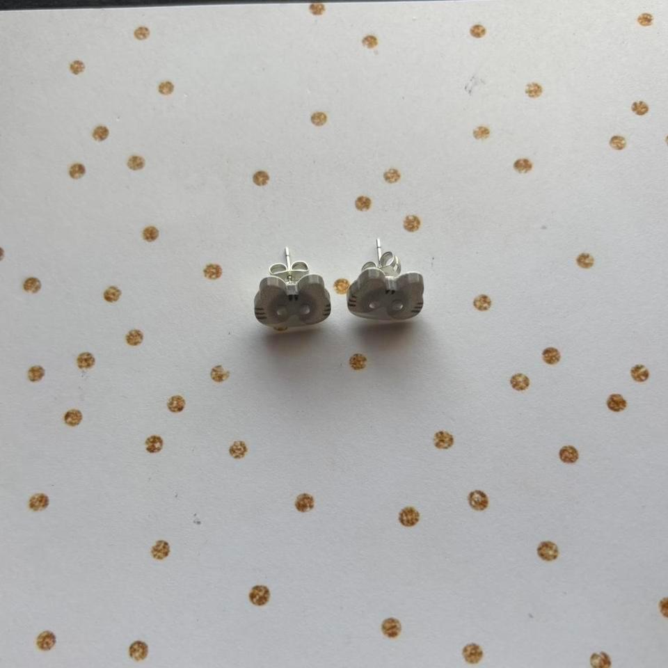 Handmade Grey Cat Button Earrings 731a 2