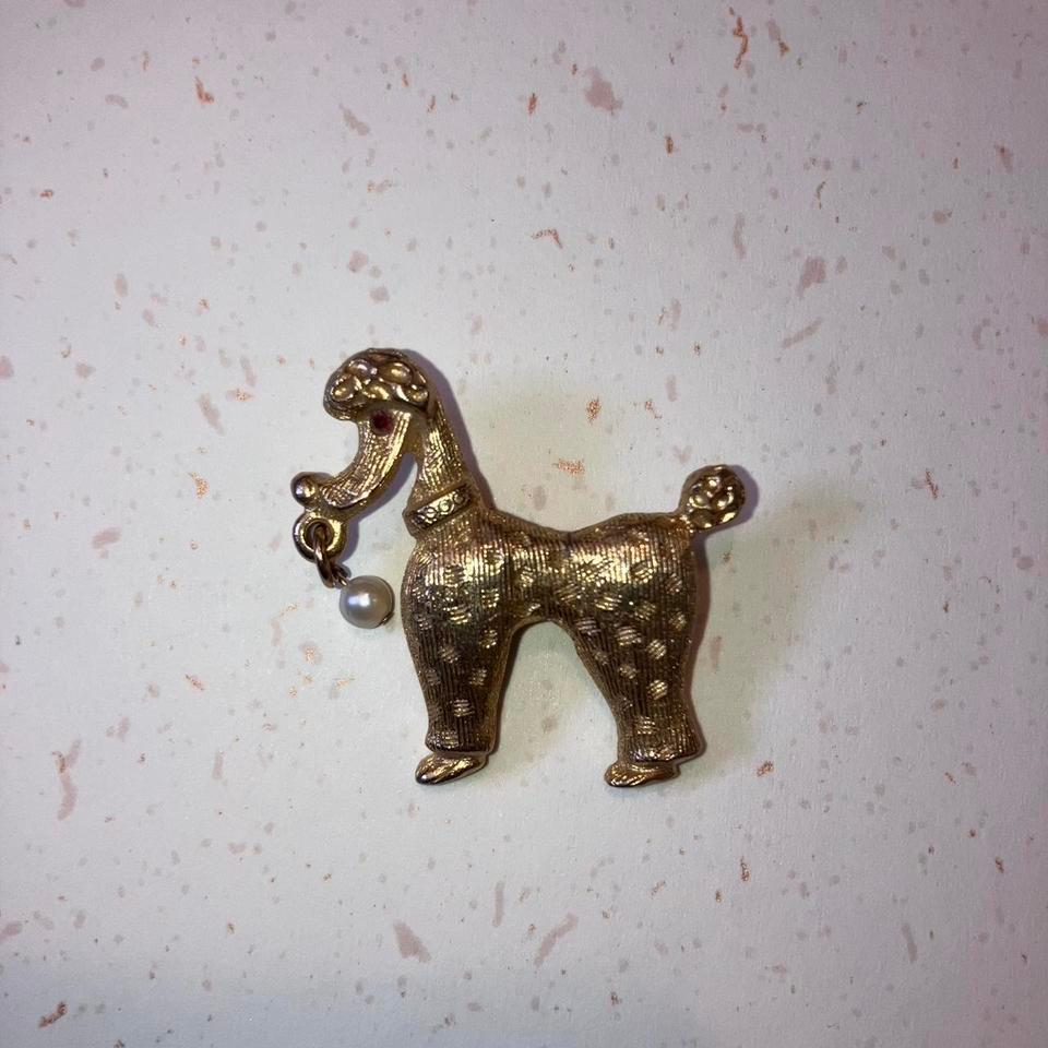 Vintage Gold Tone Poodle Dog 8379