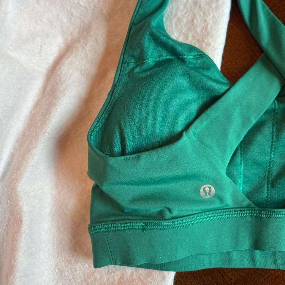 Lululemon Green Sports Bra Activewear C989