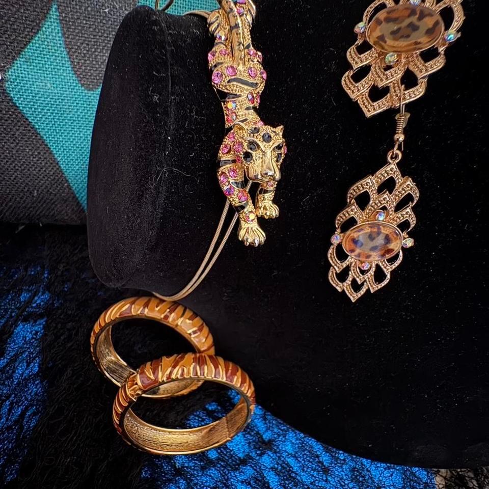 Big Cat Bundle Jewelry Set 2bad 5