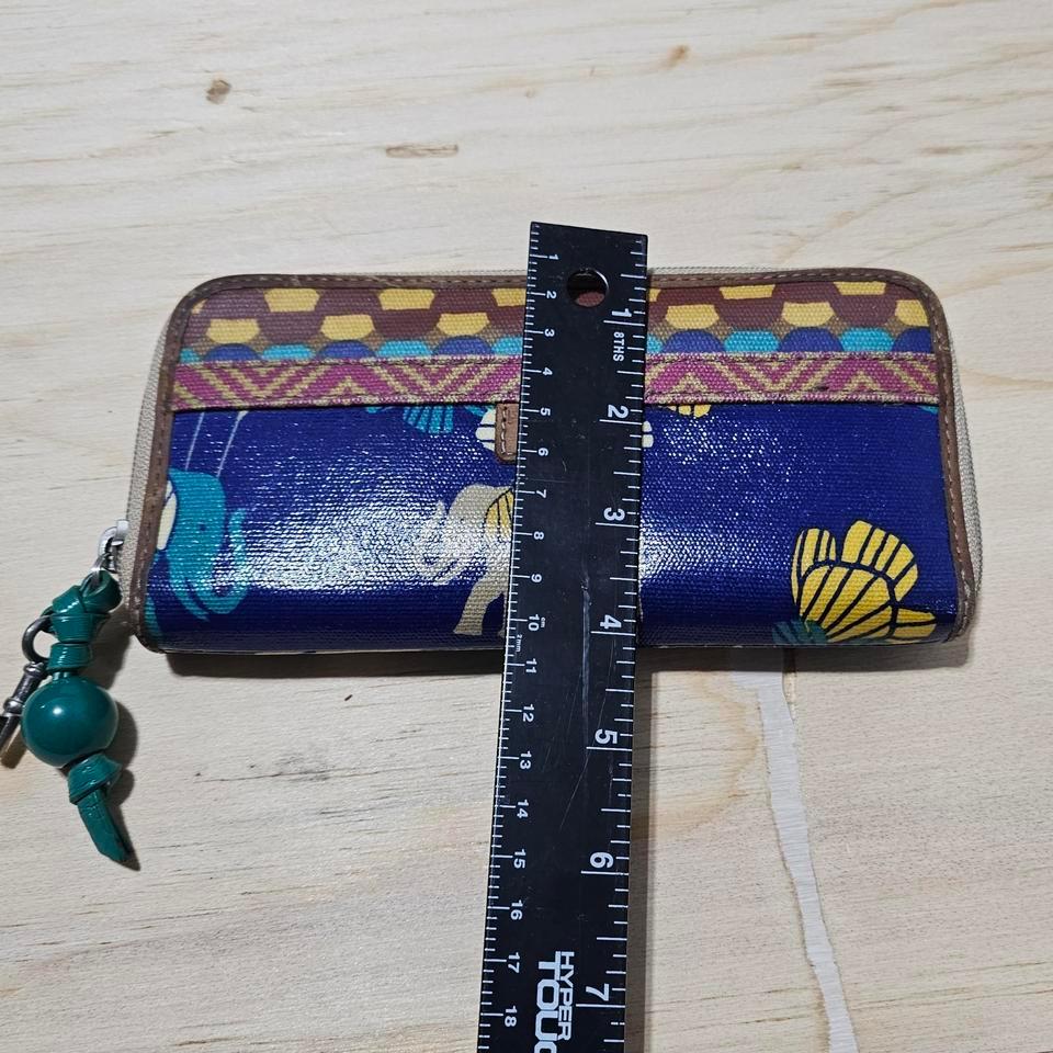 Blue And Yellow Fossil Wallet 3