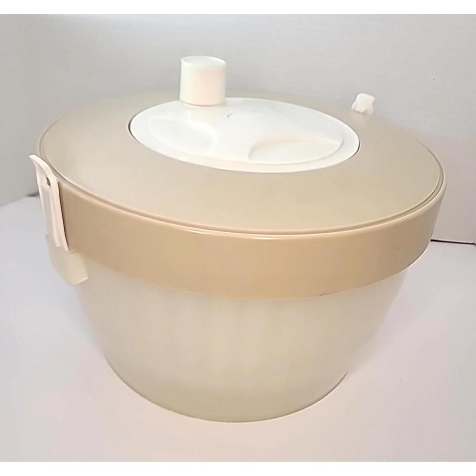 Vintage 1970s Hoan Plastic Salad D13b