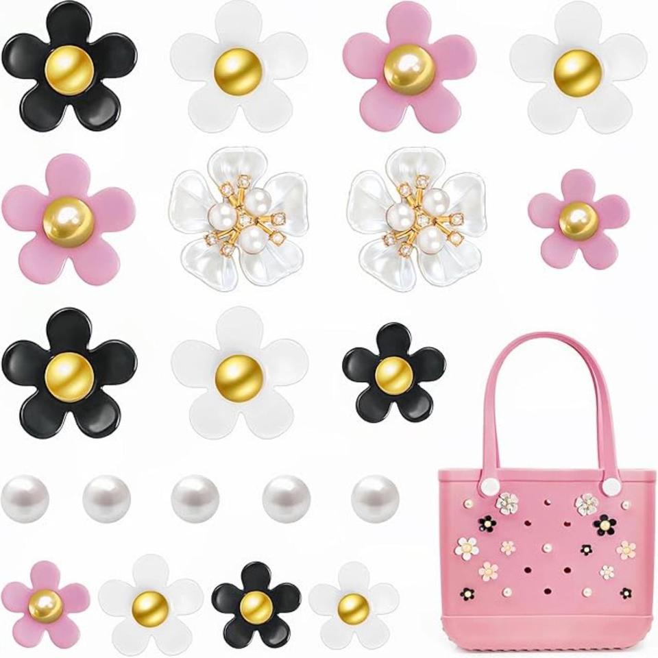 Pearl Daisy Flower Charms For