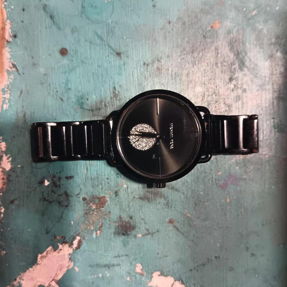 This Is A Michael Kors 3327