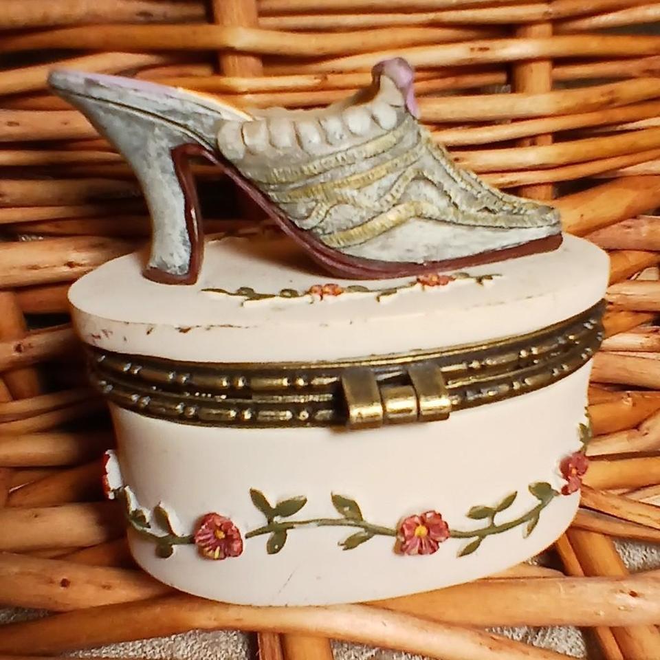 Vintage High Heel Trinket Box 8fec 2