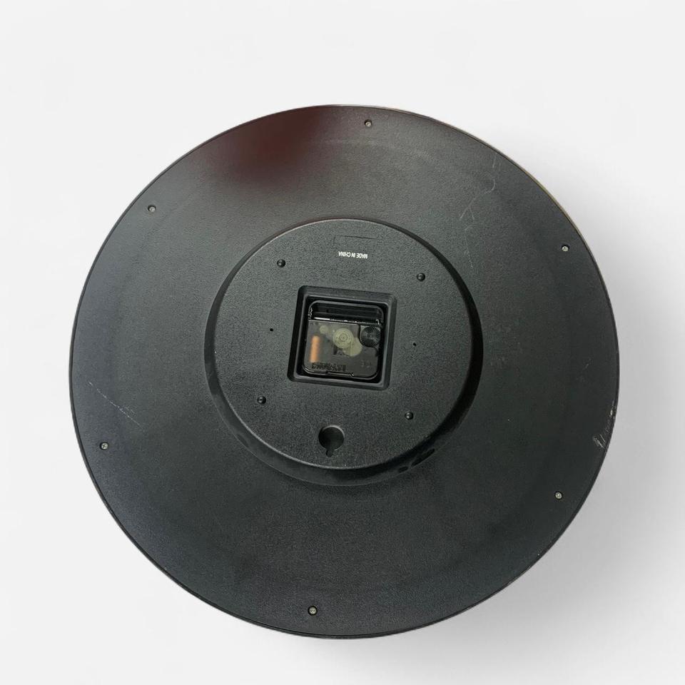Vintage Style Wall Clock With 4