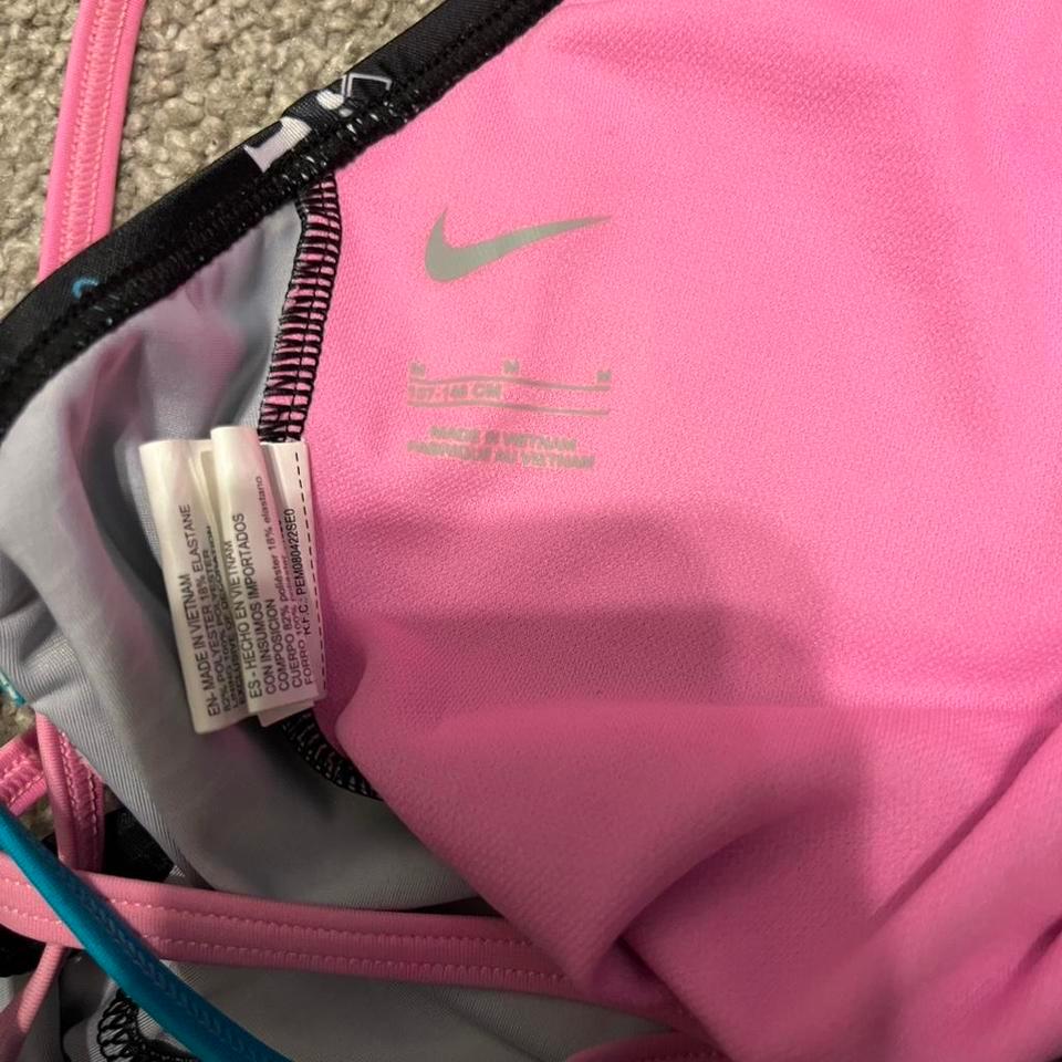 Black And Pink Nike One 3