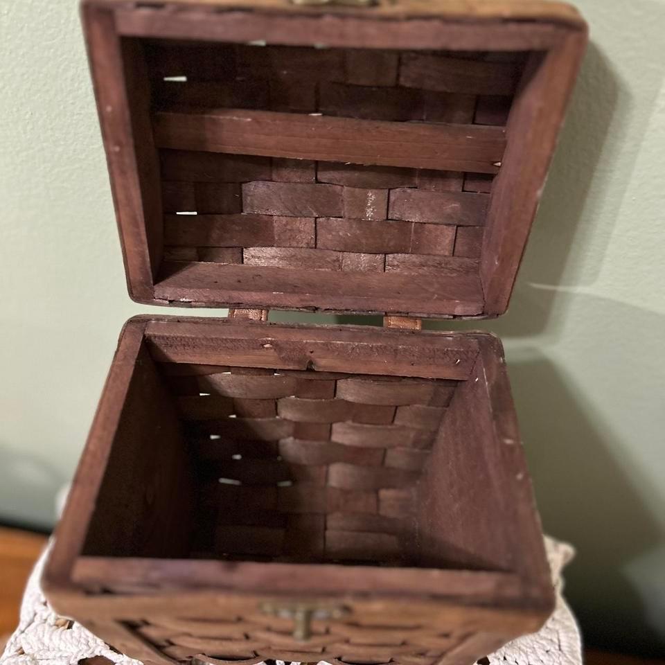 Small Woven Chest With Metal 64fd 5