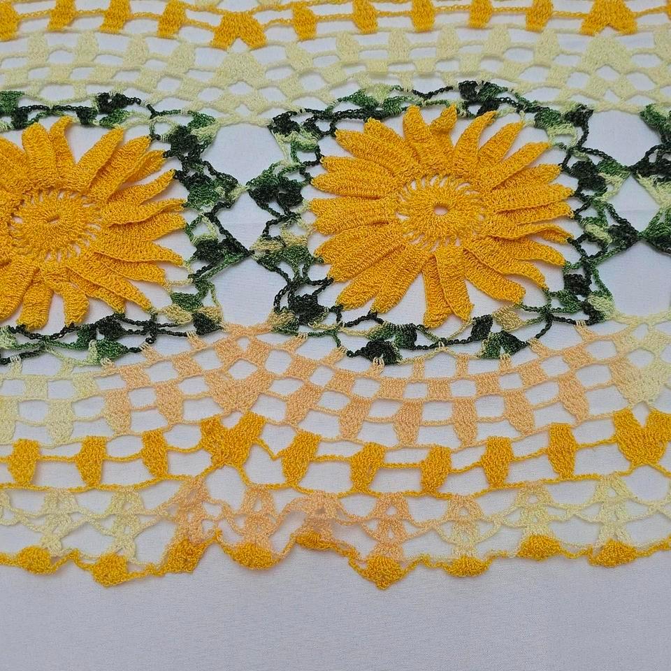 Vtg Sunflower Crocheted Table Runner 8b04 5