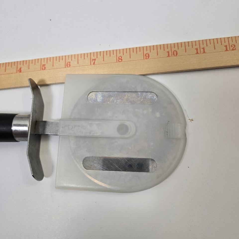 Pampered Chef Pizza Cutter With 3ca7 4