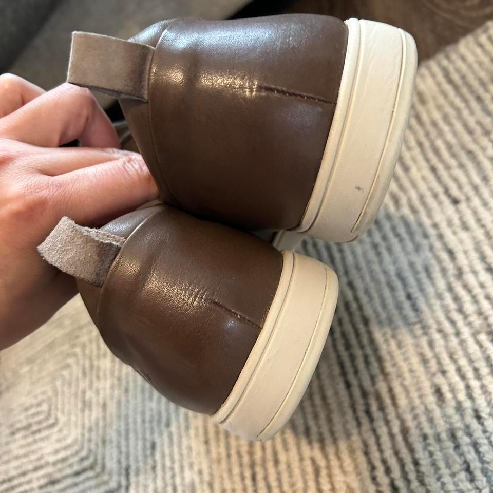 Tommy Bahama Brown Leather Lace 9327 6