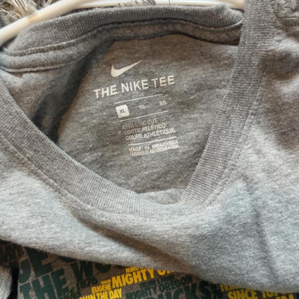 Grey Nike Oregon Ducks Sportswear 3