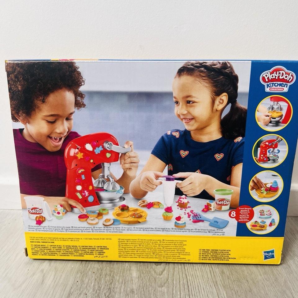 The Play Doh Kitchen Creations Magical 2