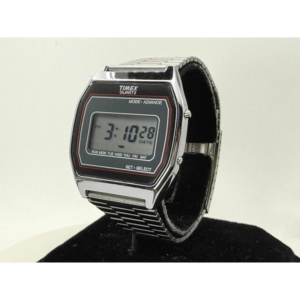 Timex Quartz Digital 34mm Tv 9750 2