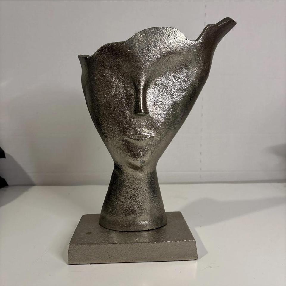 Silver Metal Abstract Face Sculpture B1e8