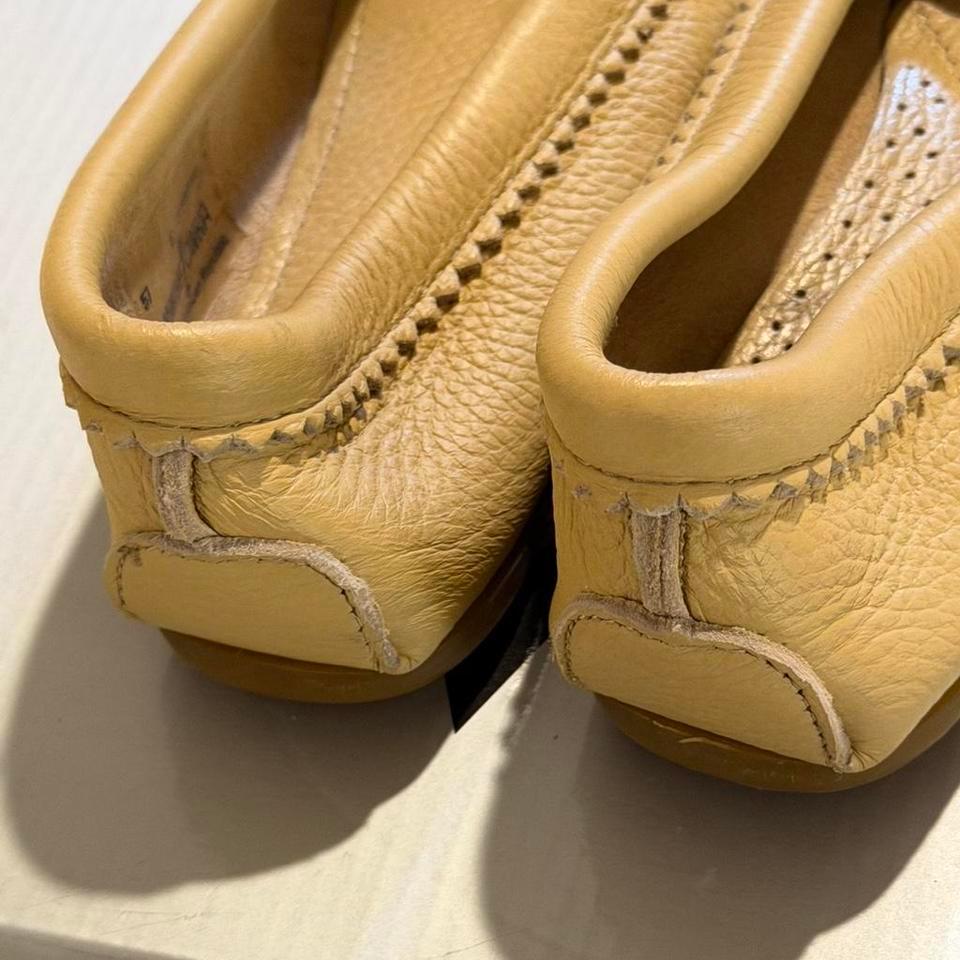 Minnetonka Tan Leather Moccasins With 36d1 4