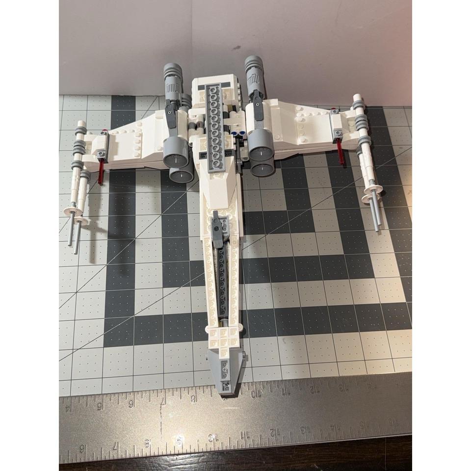 Lego Retired Star Wars Xwing 40de 2