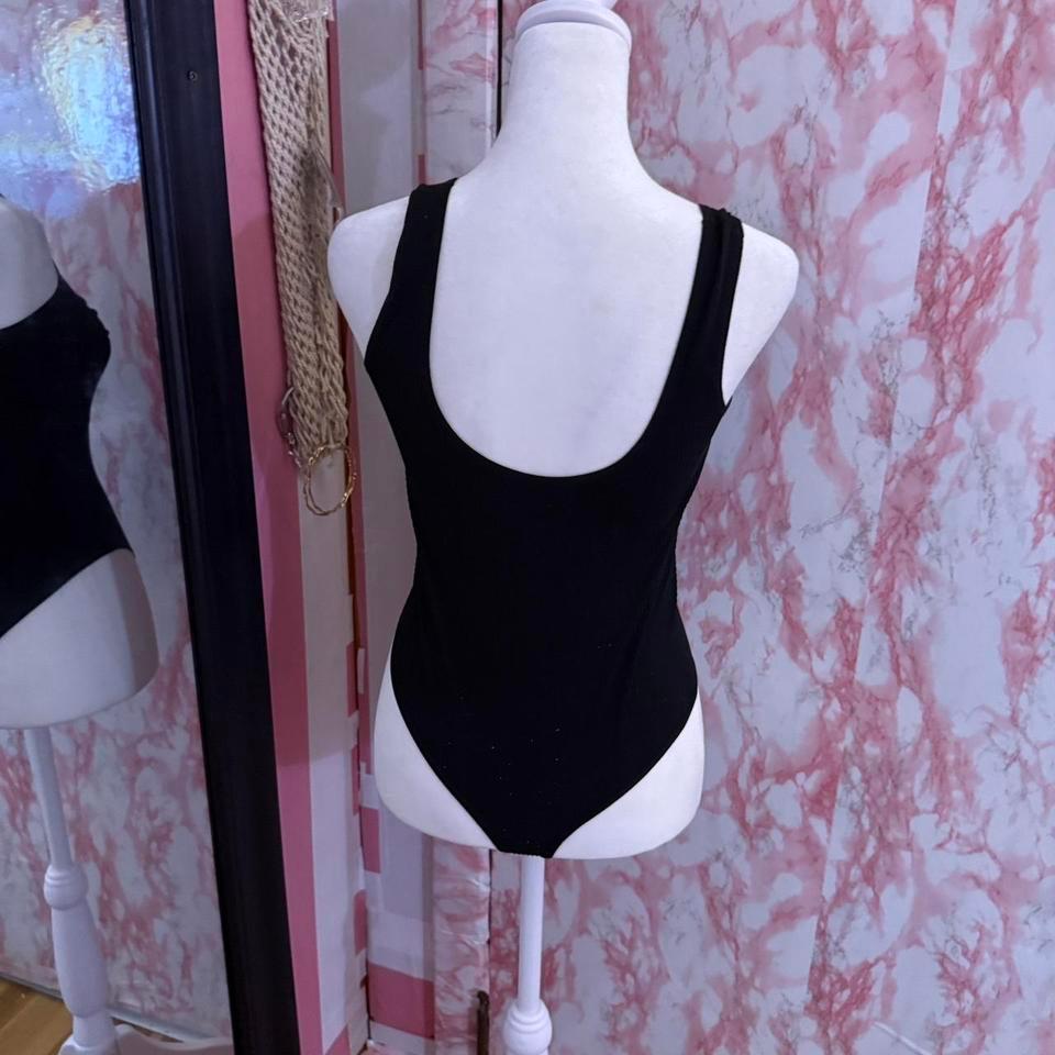 Black Bodysuit With Square Neckline 2